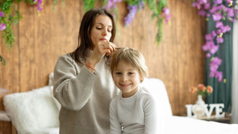 Do Head Lice Actually Jump or Fly?